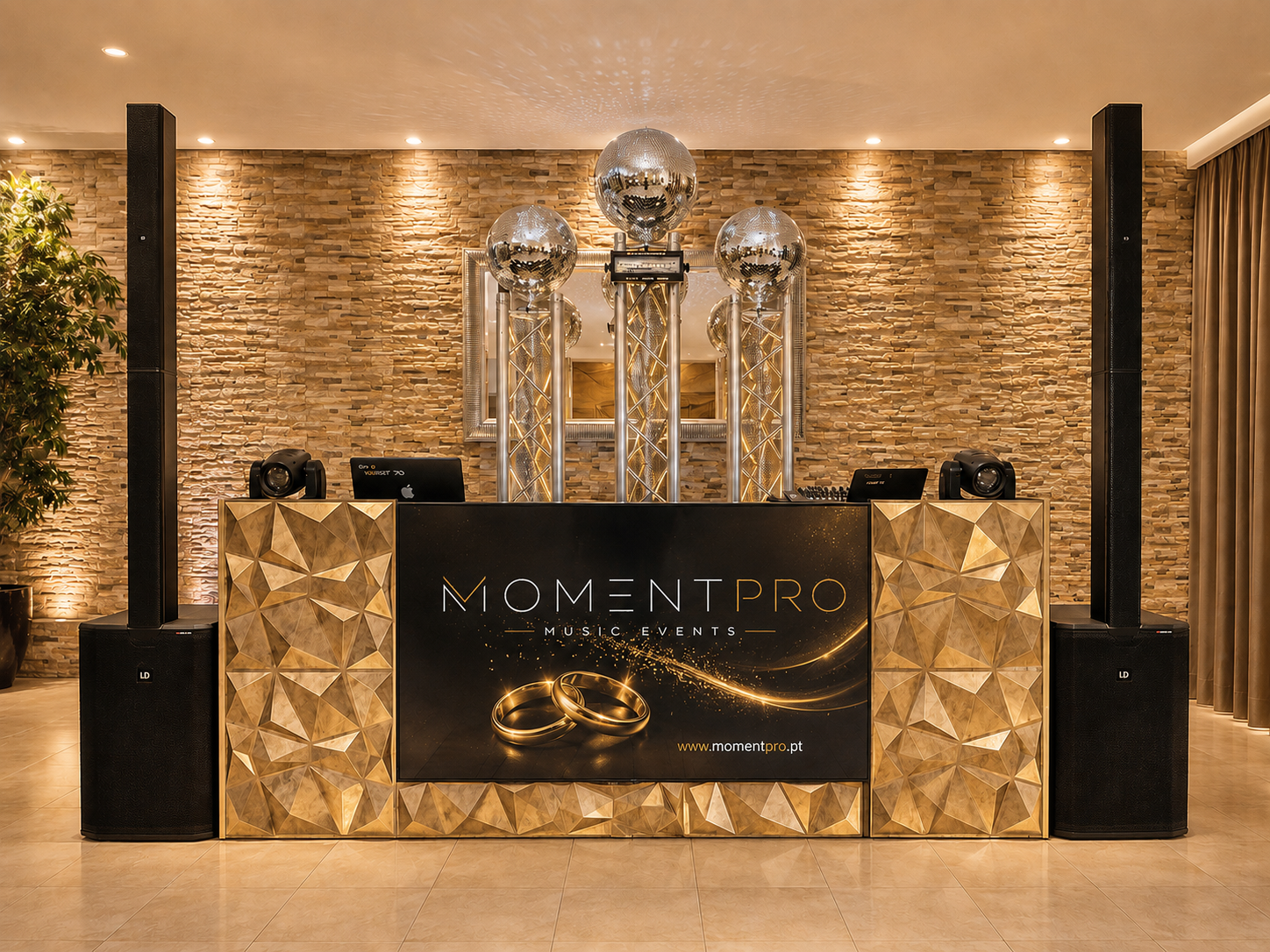 Layout Ouro Premium Moment Pro