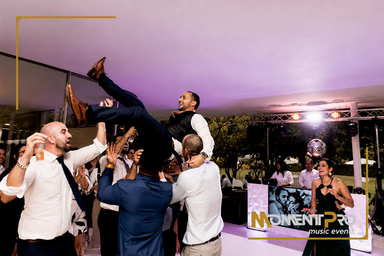 Celebração de casamento Moment Pro
